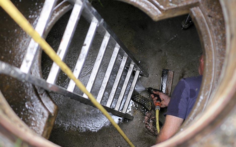 comment déboucher une canalisation de wc Houilles